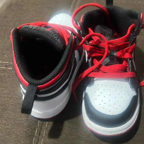 Jordan - Picture 1 of 8